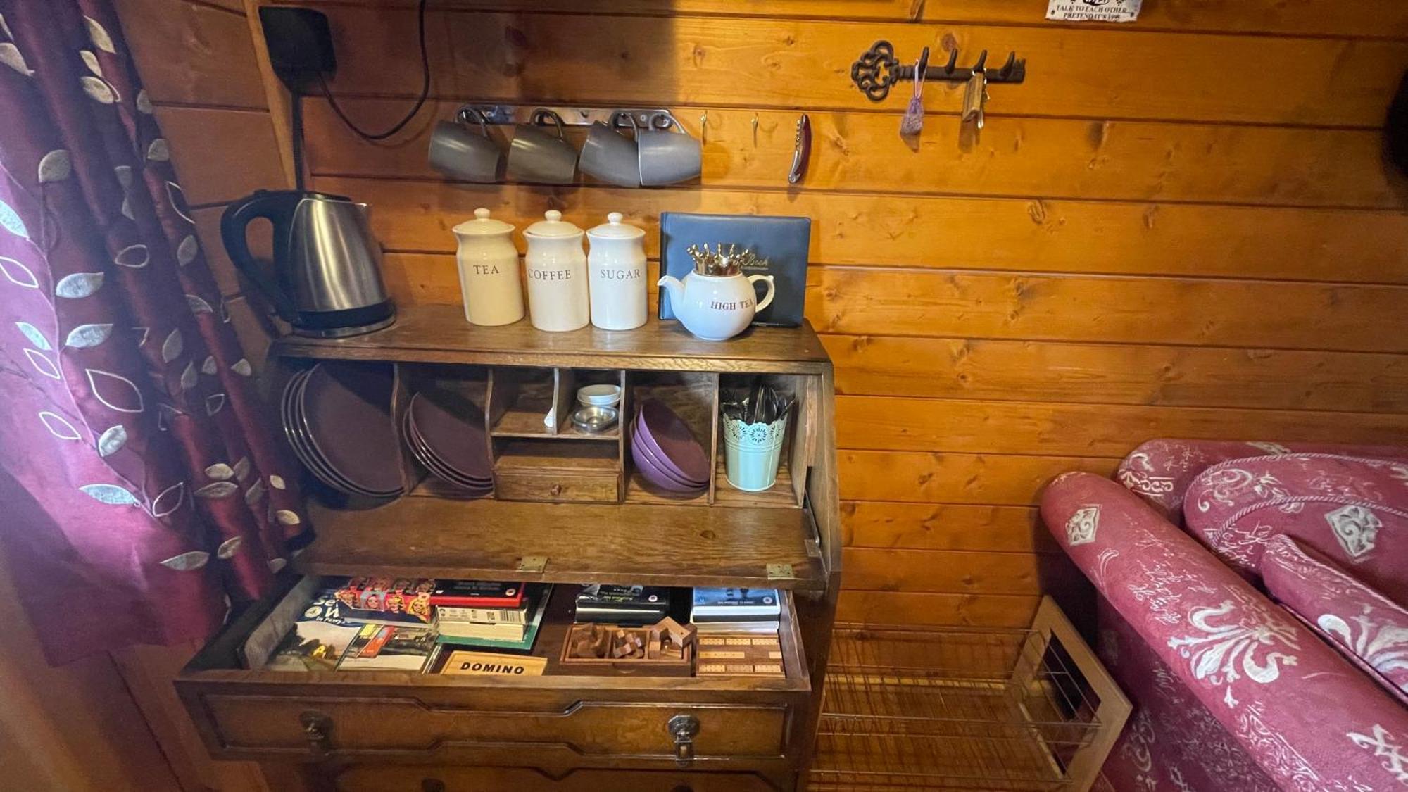 Blossom Cabin - Little Log Cabin In Wales Newtown  Eksteriør bilde